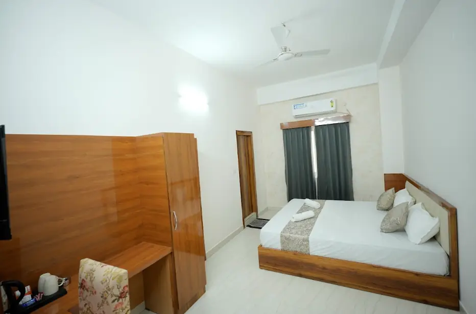 Deluxe Room 1