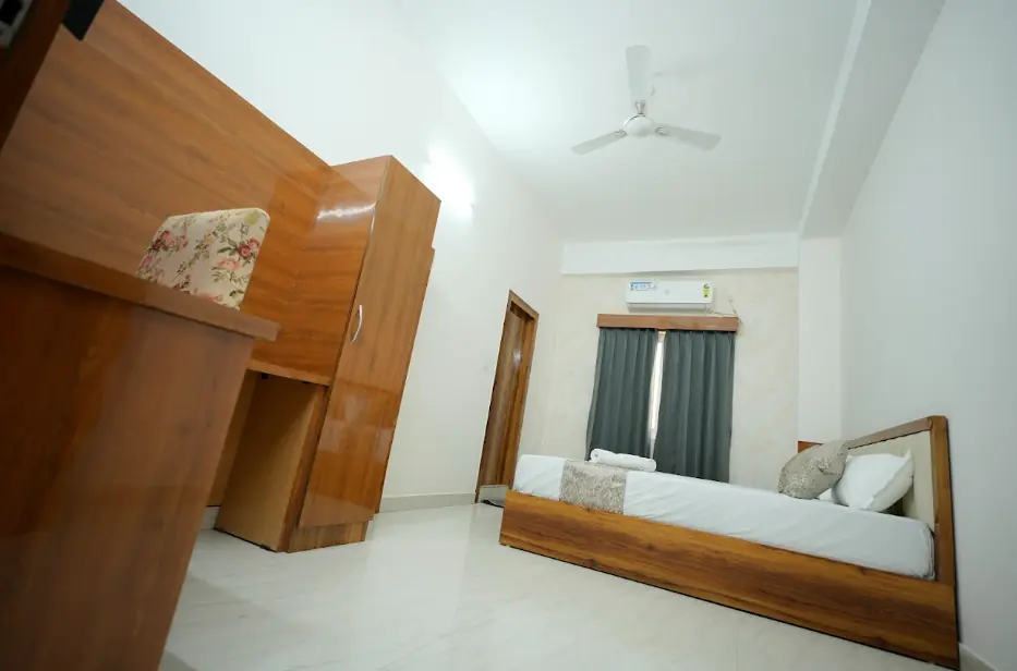 Deluxe Rooms 2